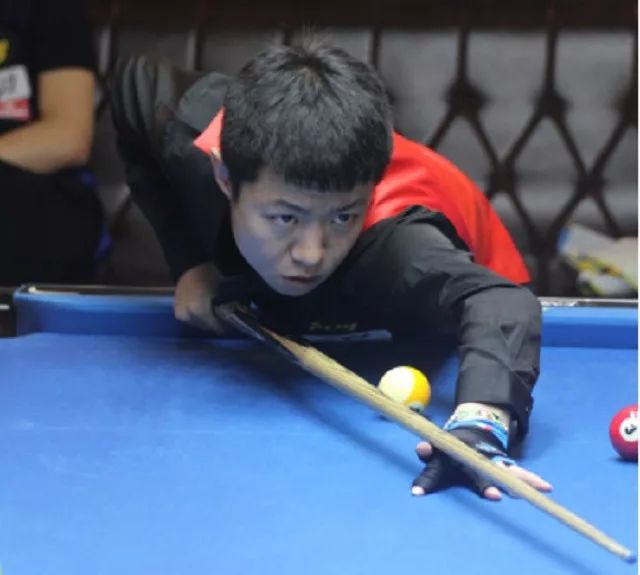 从他们比赛 从他们比赛