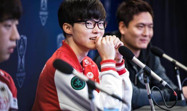 角落压制 角落压制