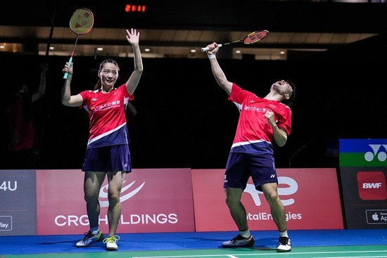 确实正在回 确实正在回